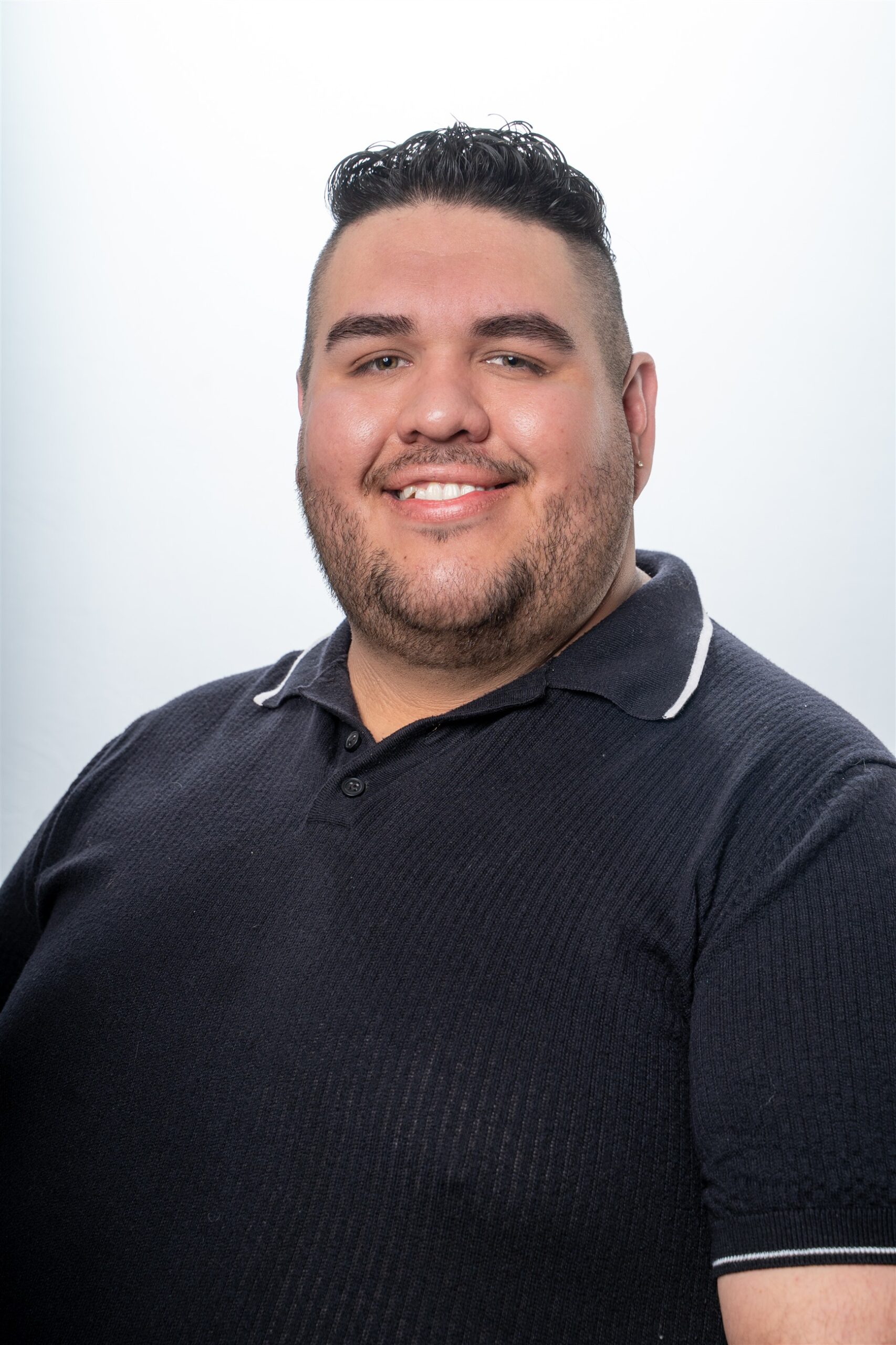 allen rios 1 of 21 - Professional headshot